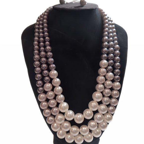 Grey Pearl Necklace - Picture 2 of 3